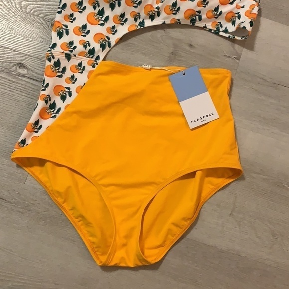 Flagpole Swim Ali One-Piece orange blossom‎ tang XL NWT - Picture 9 of 10